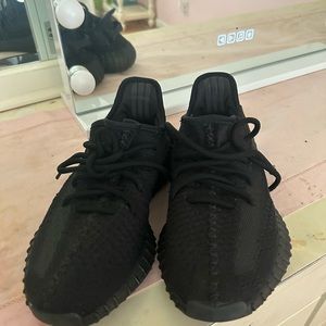 Yeezy Boost 350 V2 onyx